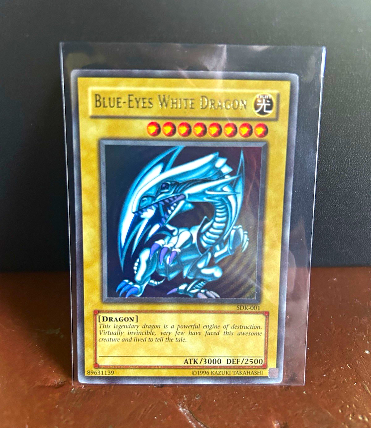 Yugioh Blue-Eyes White Dragon SDK-001 Starter Deck Kaiba NM