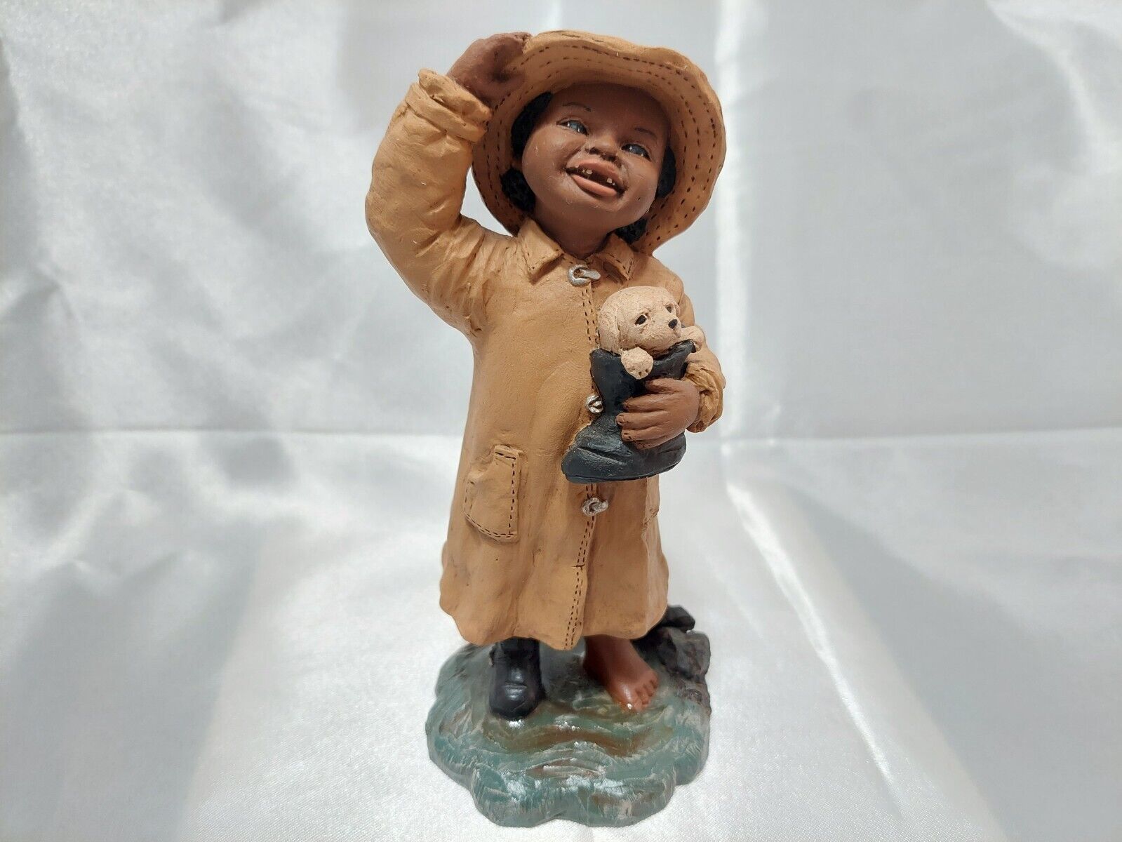 VINTAGE M HOLCOMBE GOD IS LOVE FIGURINE 1989 KACIE #2 LITTLE GIRL WITH PUPPY