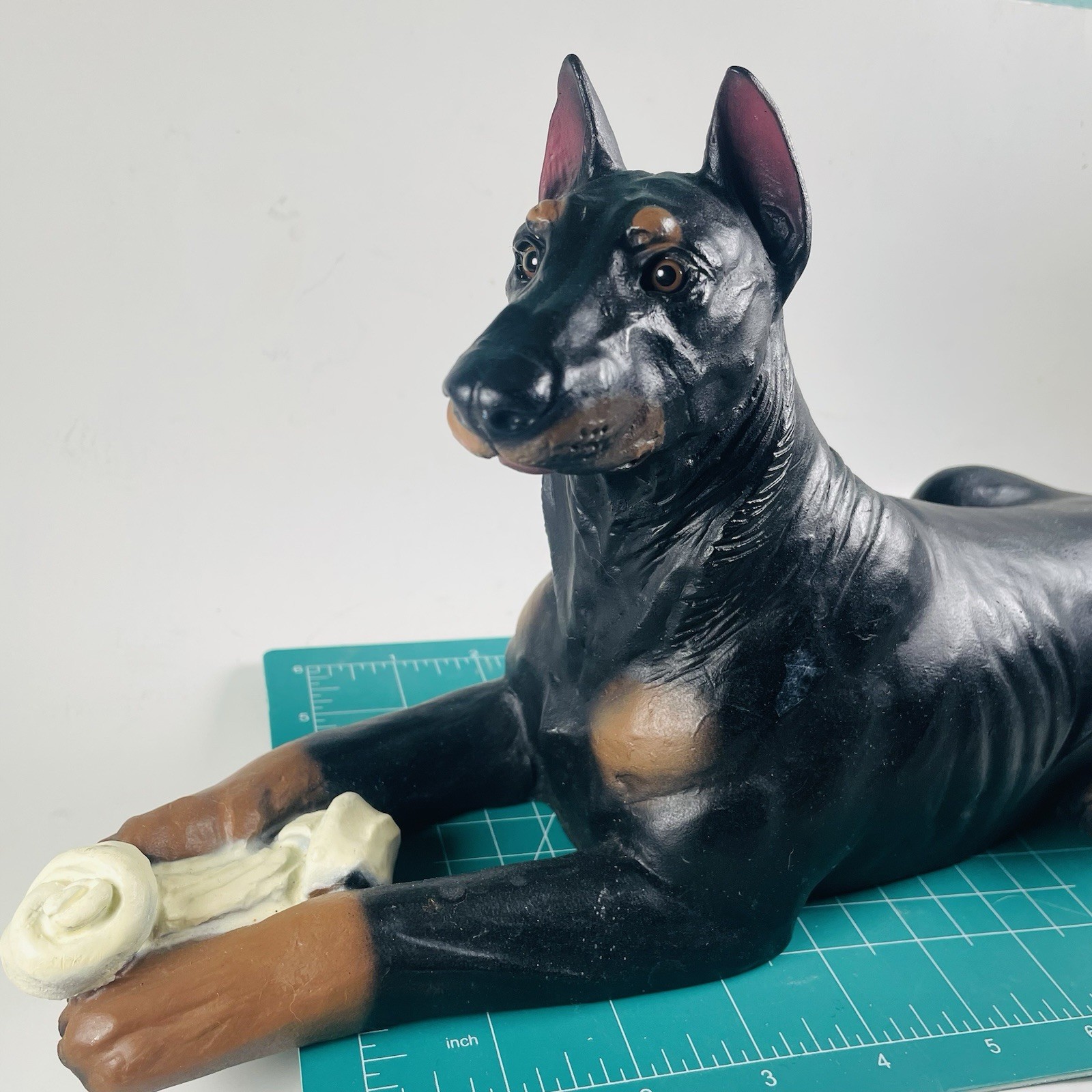Vintage Universal Statuary Doberman Pinscher Dog Bone Statue Figurine 17