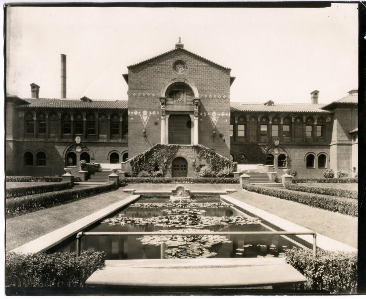 c.1920\'s PRESS PHOTO - UNIVERSITY PENN MUSEUM MAIN ENTRANCE PENNSYLVANIA