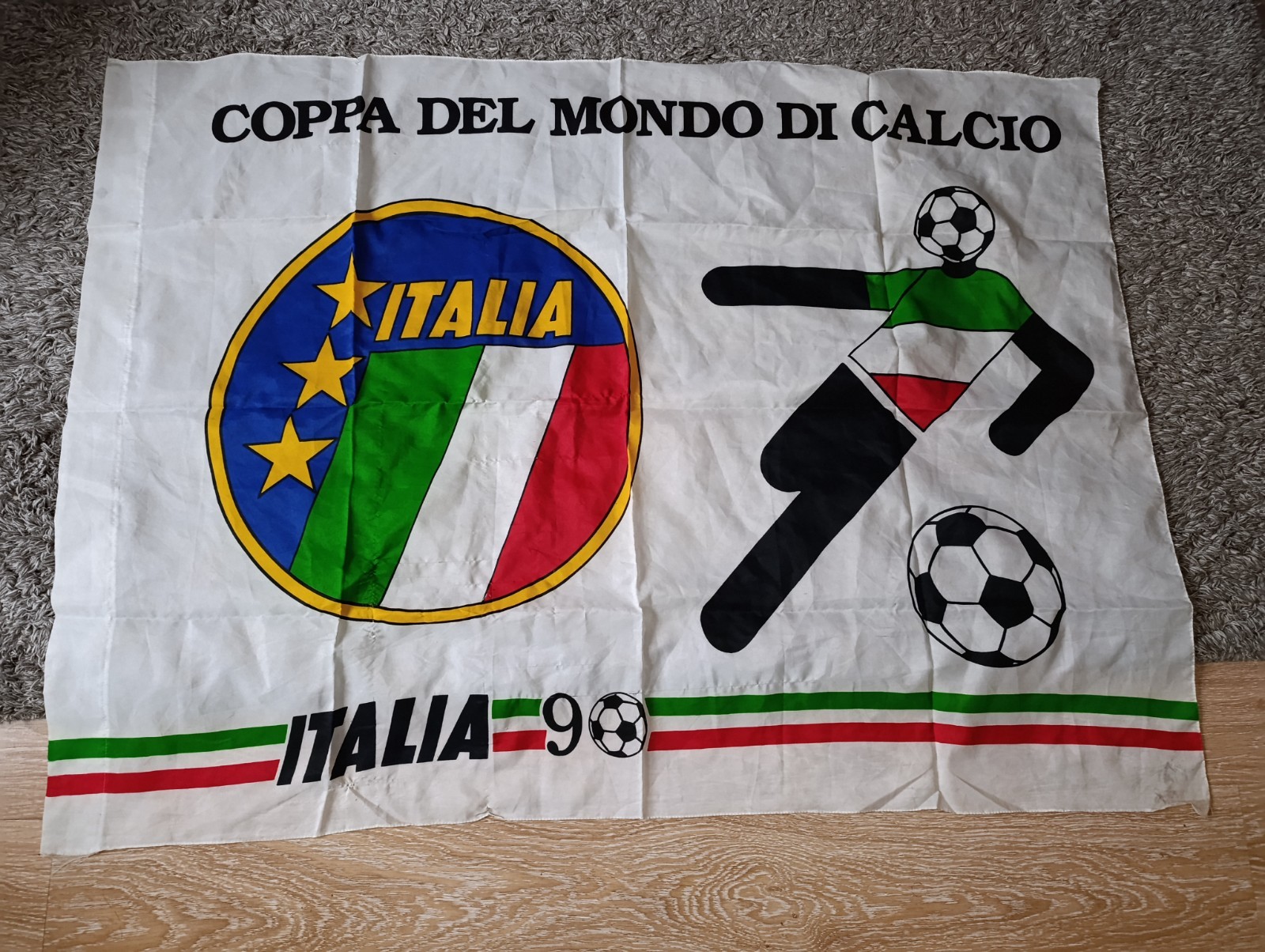 VINTAGE FOOTBALL WORLD CUP ITALY 1990 ITALY WORLD CHAMPIONSHIP FLAG