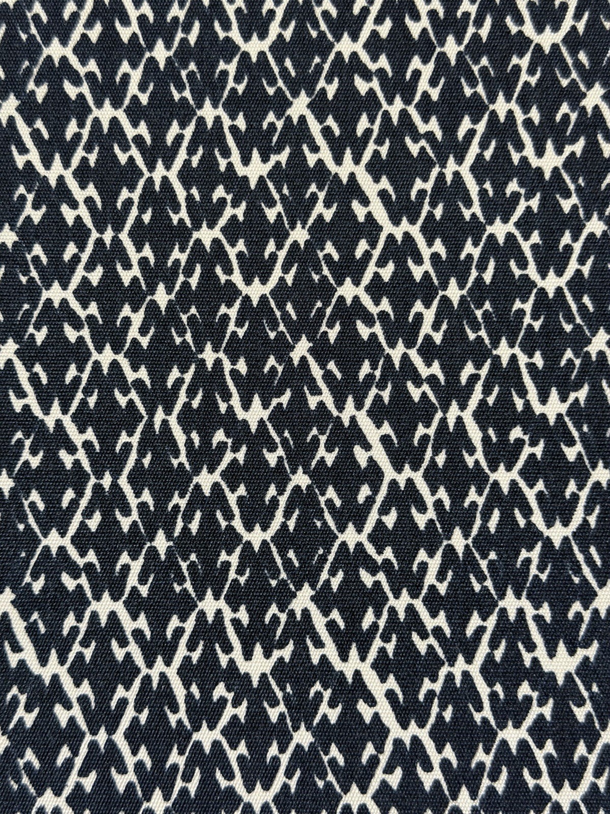 Quadrille China Seas Izmer Hand Printed Fabric  4 1/2 Yards Suncloth