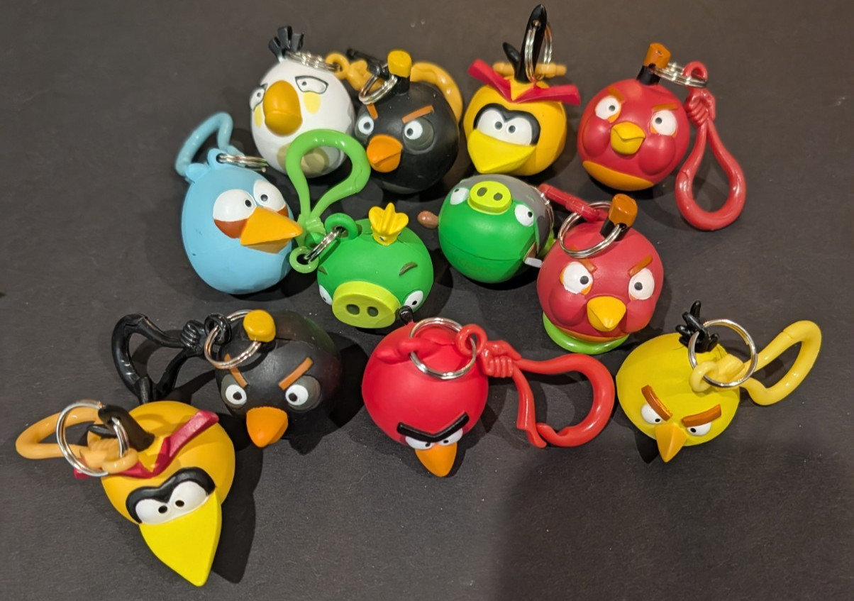 angry birds pvc bag clips common wealth Lot of 9 backpack keychain