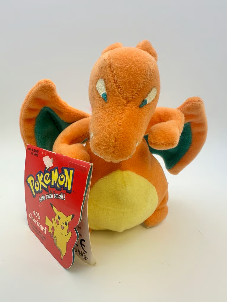 Vintage 1998 Hasbro Nintendo Pokemon Charizard #06 Beanie Plush Stuffed Animal