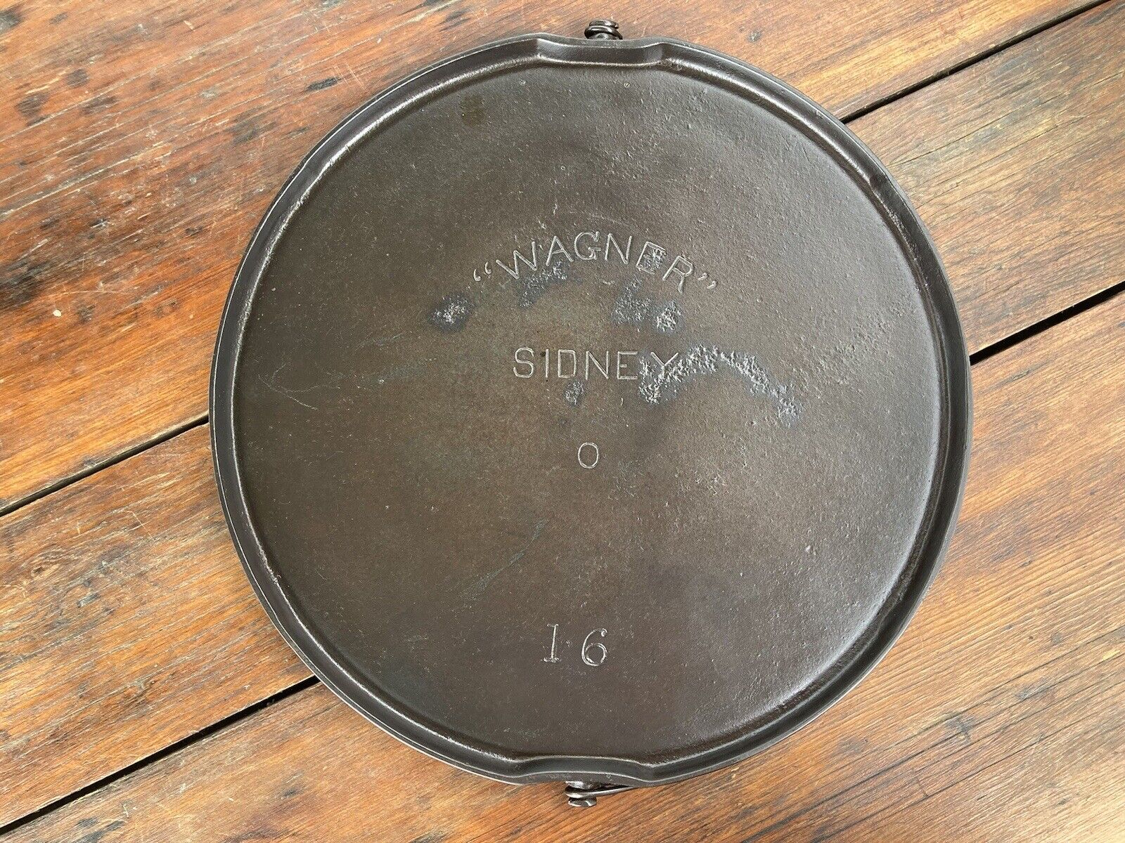 Wagner Ware Cast Iron #16 Bailed Griddle