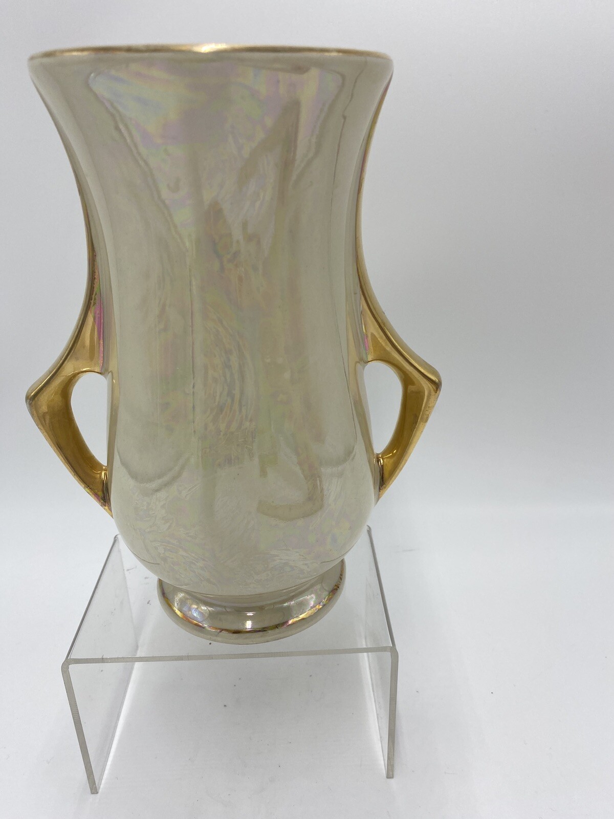 Gorgeous Vtg Vase Iridescent Pearlized Ivory 22 Kt Gold Handles Pearl Co USA 8”