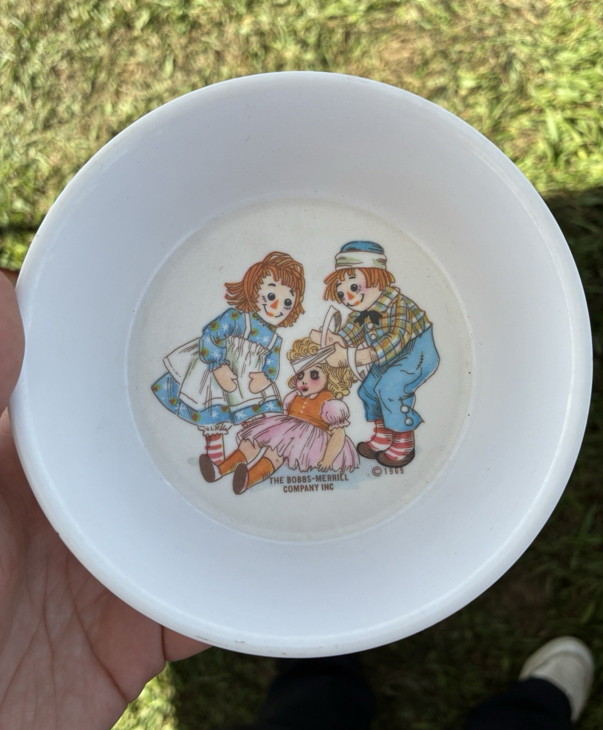 Oneida Deluxe 3258 Raggedy Ann & Andy 1969 White 5in Plastic Bowl