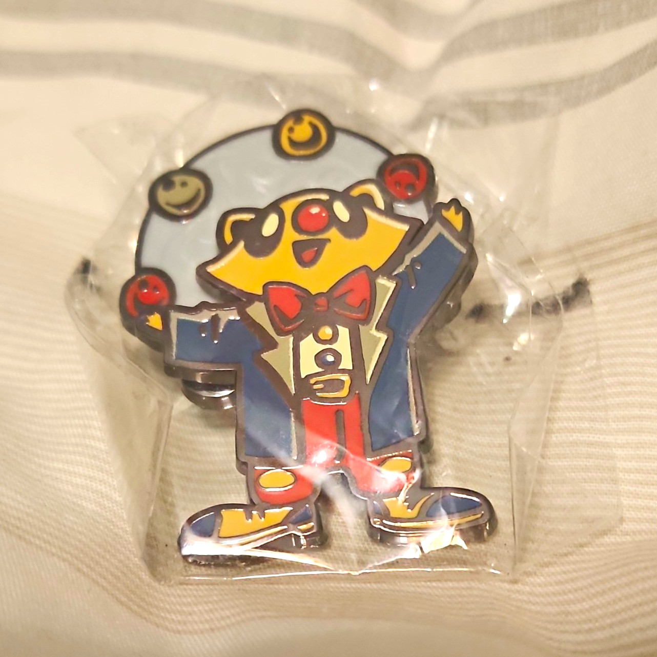 NYCC EXCLUSIVE 2026 staff pin