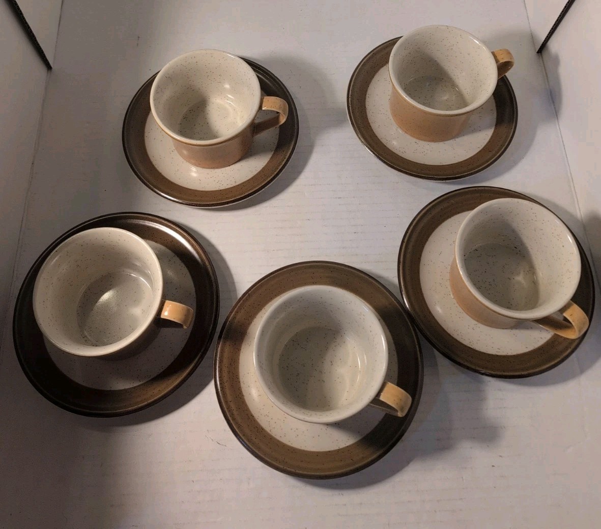 Vintage Premiere DuraStone Japan 5 Cup & Saucer Sets – Orange P9200 Cups + Spice Vintage Premiere DuraStone Japan 5 Cup & Saucer Sets – Orange P9200 Cups + Spice
