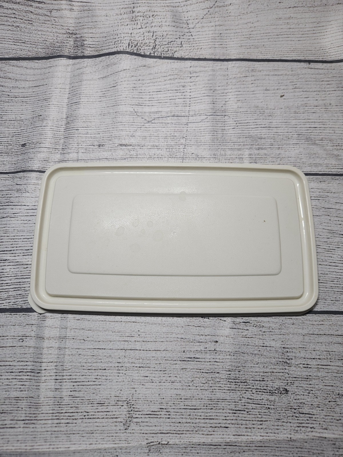 VTG Rubbermaid Servin\' Saver Replacement LID ONLY #12 - Rectangle, 9\