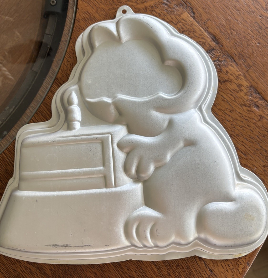 Vintage 1978-1981 Wilton Garfield Birthday Cake Pan Aluminum Metal #2105-2447