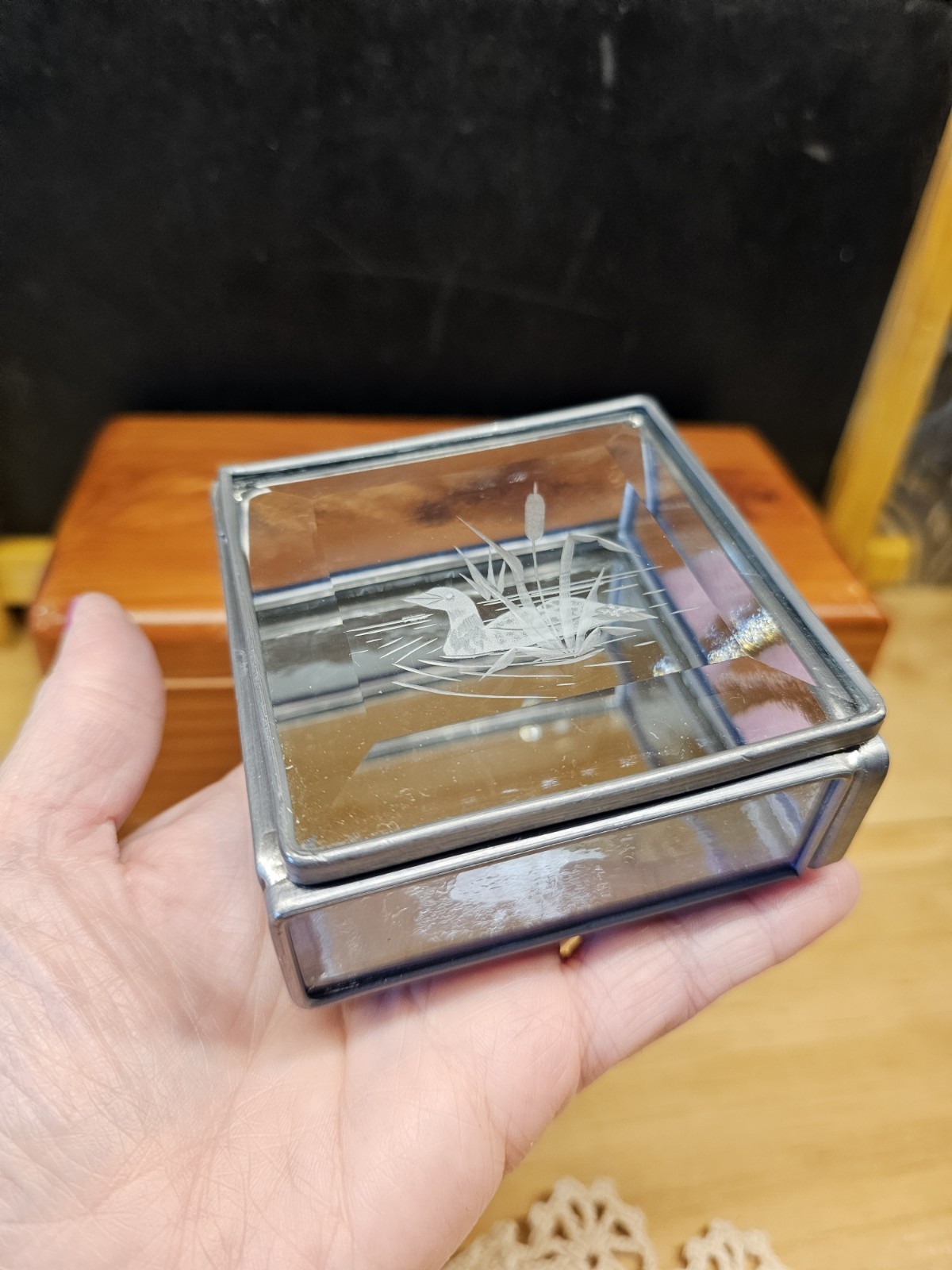  Milwaukee, WI Studio One Art Glass,Leaded Glass Trinket Box,Duck Scene Etched