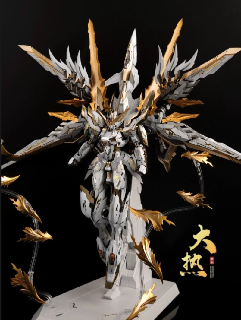 1/100 Scale Guochuang Alloy Inner Frame Blue Flame Snow White Plastic Model Kit