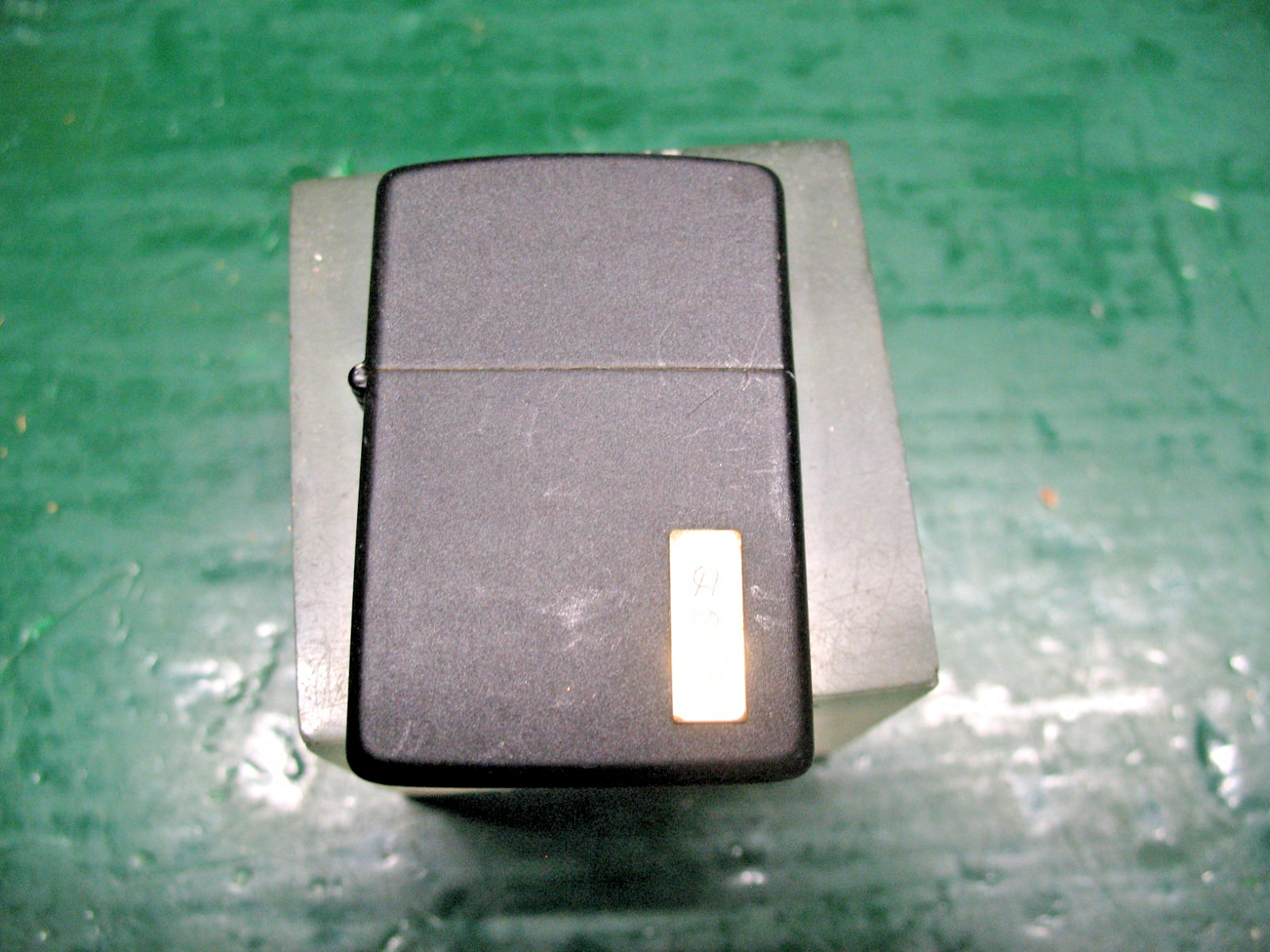 VINTAGE   ZIPPO LIGHTER MATTE  BLACK  GOLD ELEMENT w/ KATE SWEETHEART &  A R M