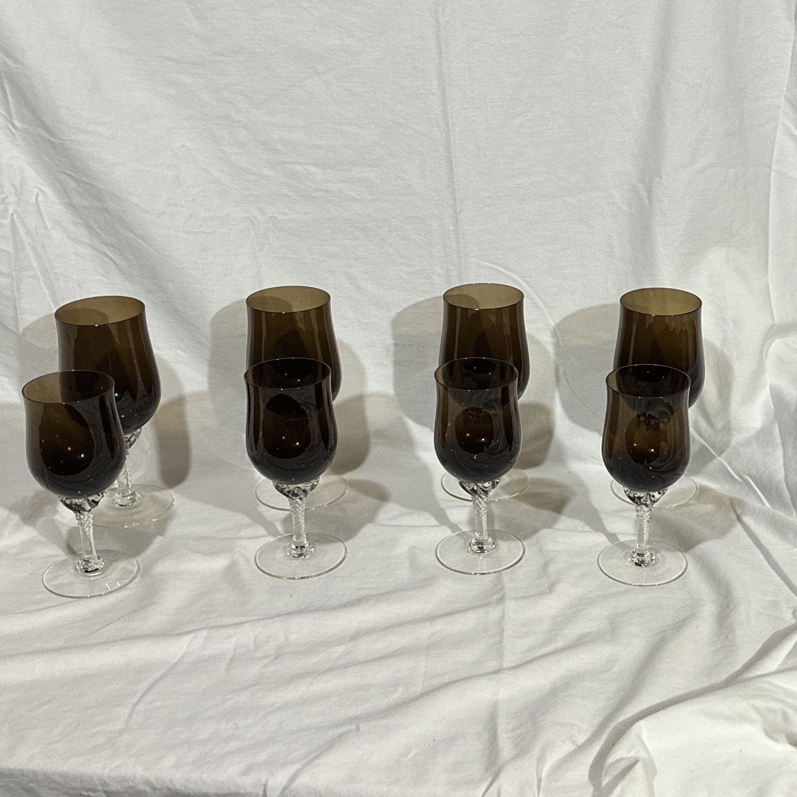 Vintage Smoke Brown Wine Glasses With Twisted Base Very Nice Very Elegant.￼
