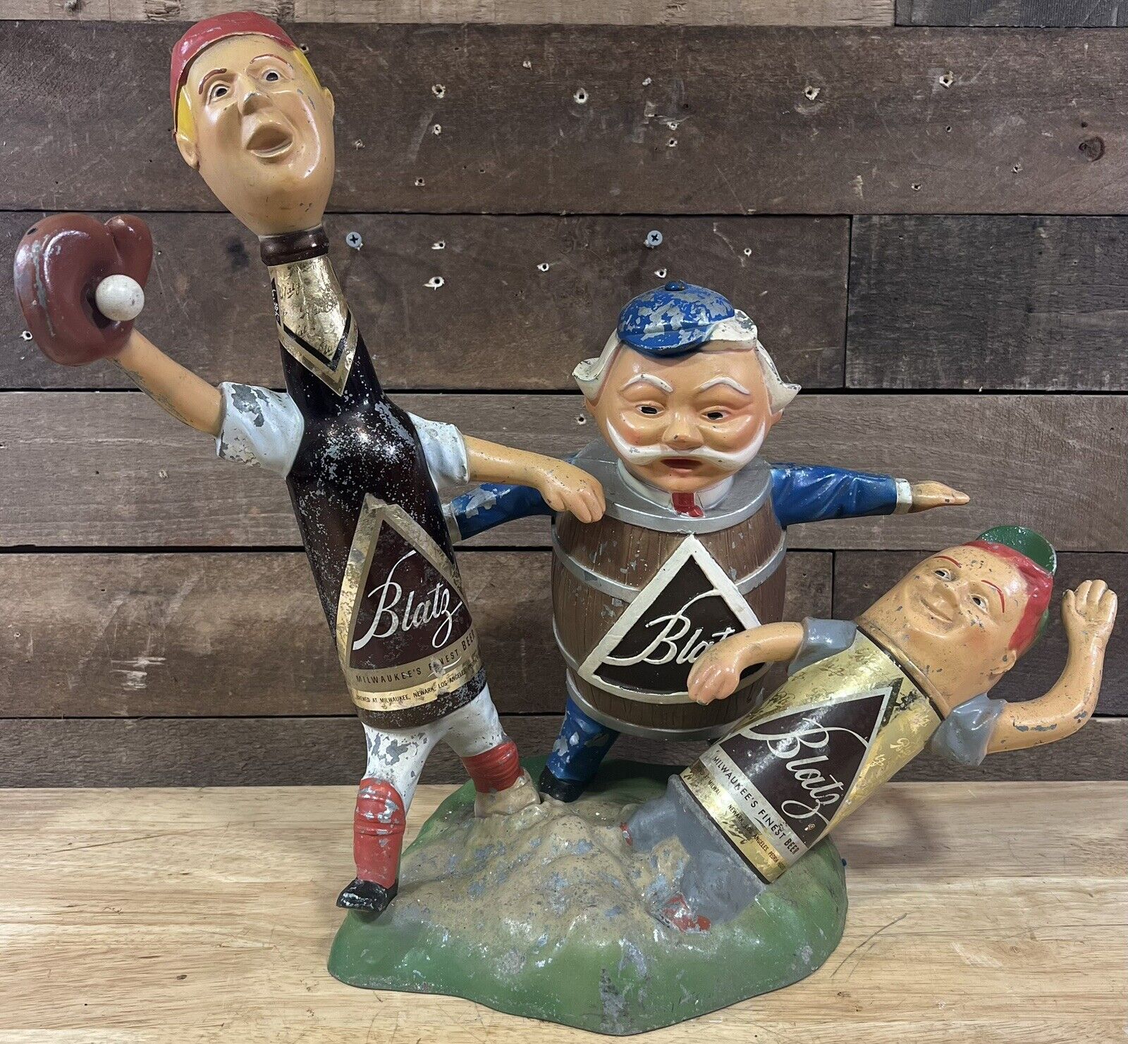 Vintage Blatz Beer Cast Iron Baseball Players Advertising Statue
