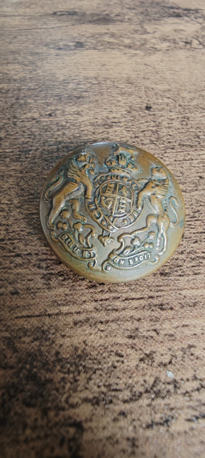 Vintage British Army General Service Brass Uniform Button - C.H.C. & S.