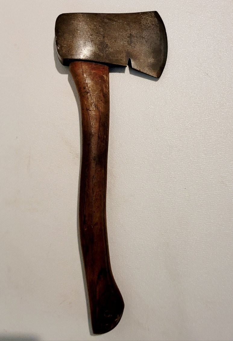 VTG PLUMB HATCHET WTESTED PLUMB HARDWOOD HANDLE-12 VTG PLUMB HATCHET WTESTED PLUMB HARDWOOD HANDLE-12
