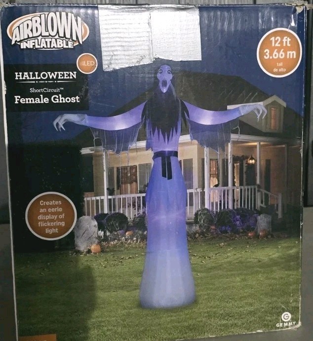 Halloween 12'Ft Animated Spooky Female Ghost Inflatable LED Short Circuit Gemmy 