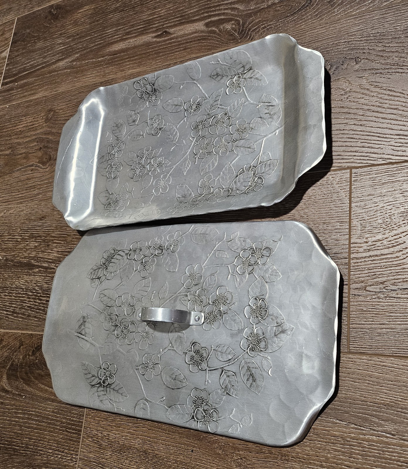 MCM Wendell August Forge Floral Tray with Handles With Lid Hammered Aluminum MCM Wendell August Forge Floral Tray with Handles With Lid Hammered Aluminum