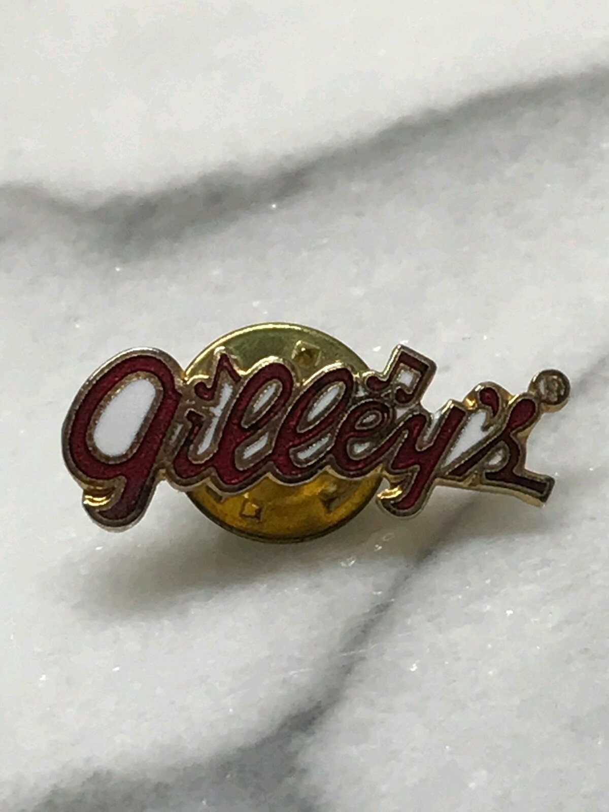 VINTAGE GILLEY\'S HAT PIN HIGHLY COLLECTIBLE 80\'S ITEM DIRECT FROM GILLEYS 