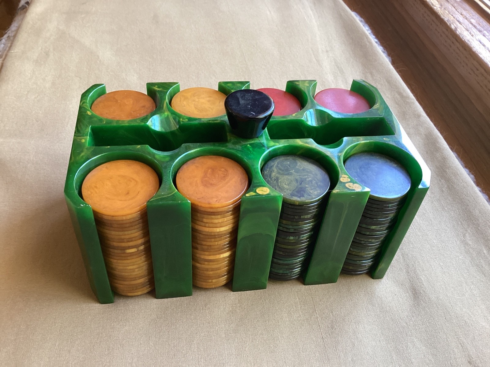 Vintage Green/Yellow Bakelite Catalin Poker Caddy & 200 Swirl Chips 785.8 Grams