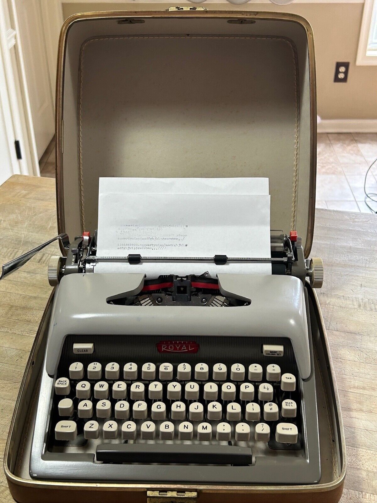 Vtg Royal Futura 800 Portable Gray Typewriter W/ Leather Case Works 1959
