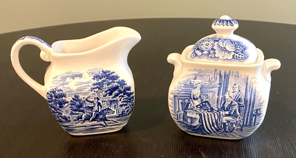Vtg Liberty Blue Creamer Sugar Historic Colonial Scenes Paul Revere Betsy Ross