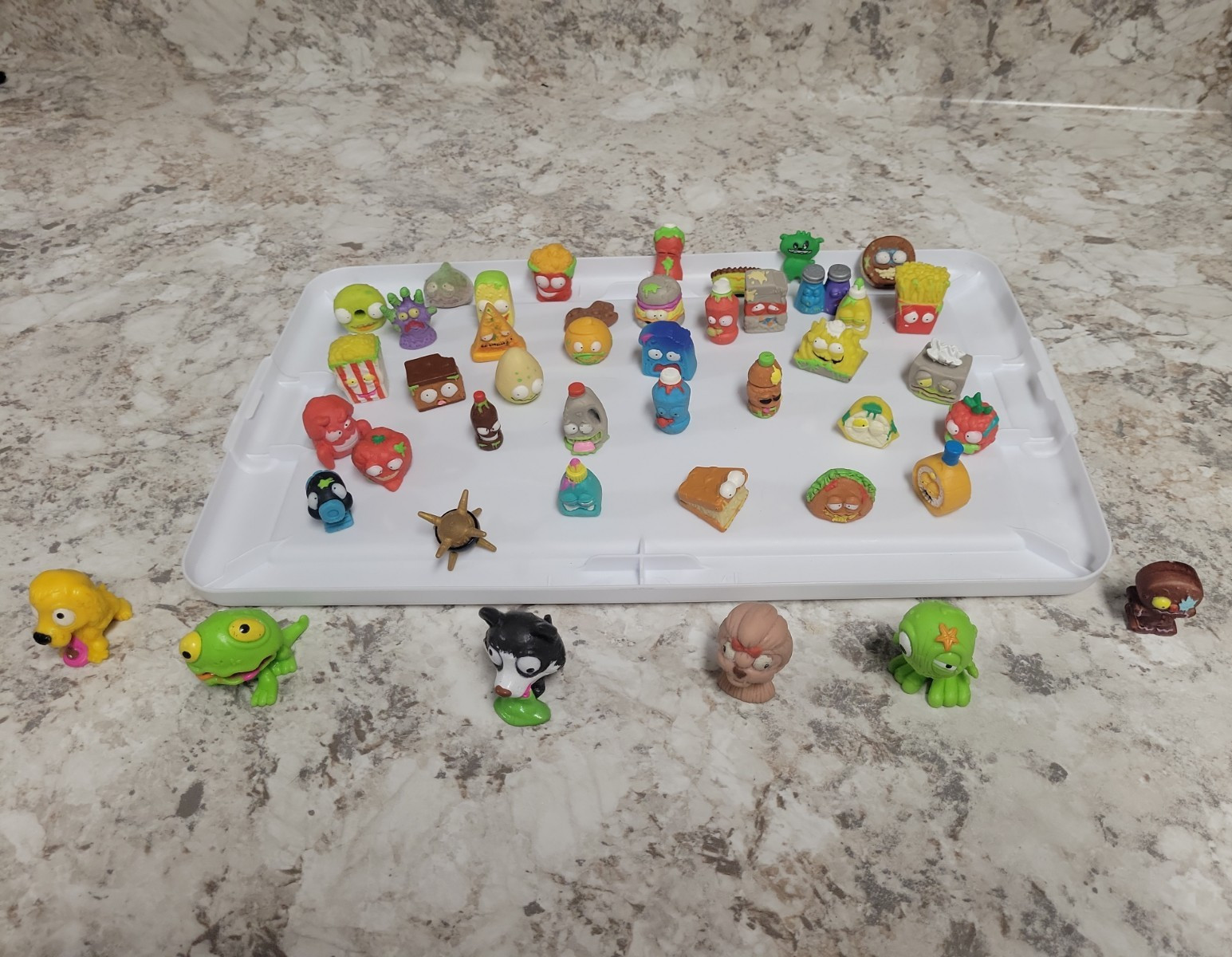 Huge Lot 44 Moose Toys Trash Pack Trashies Figures Mixed Garbage Gang Mini Monst