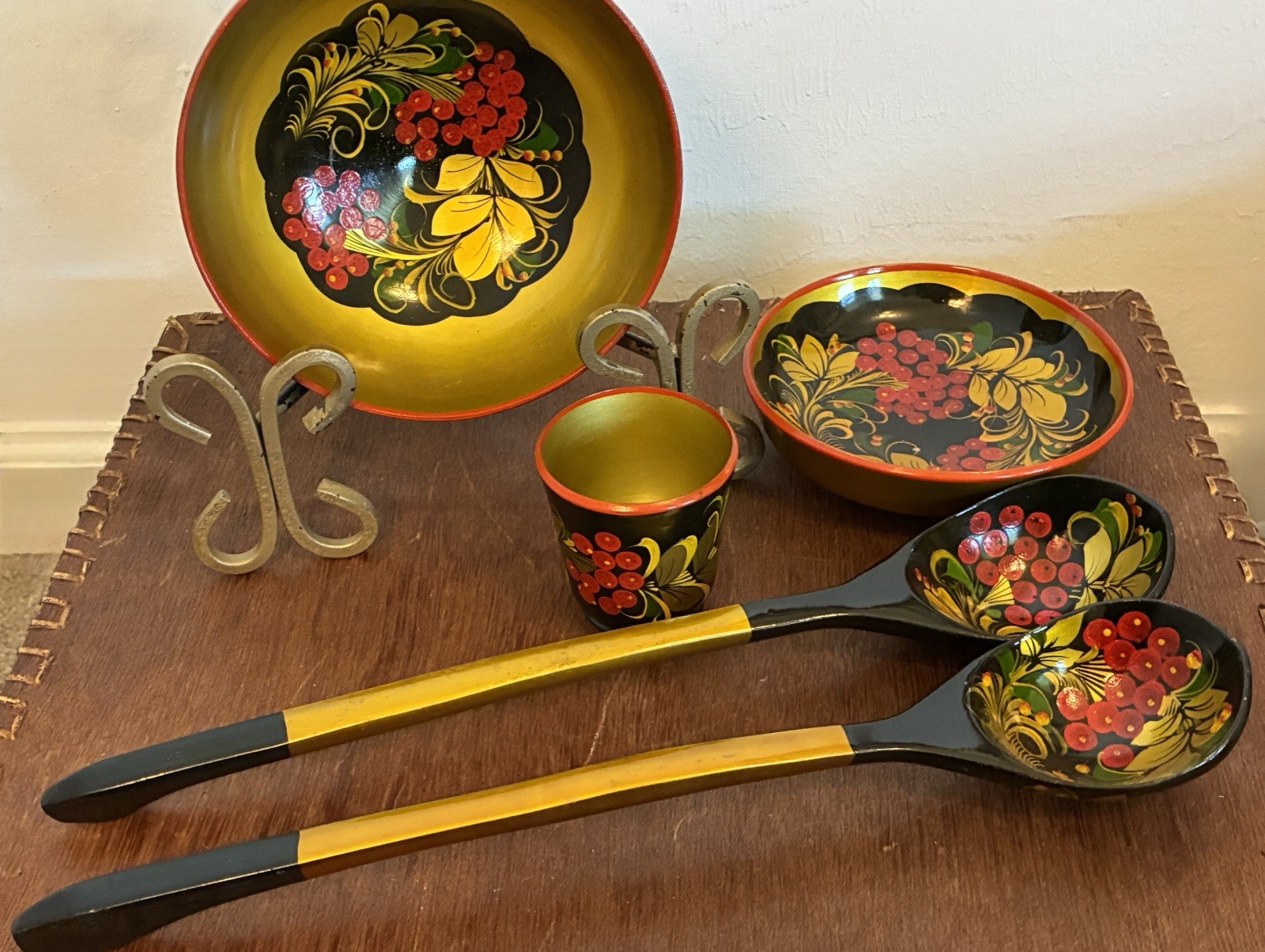 Vintage Khokhloma Style Russian Folk Art Wood Serving Set Bowls Spoons Berries