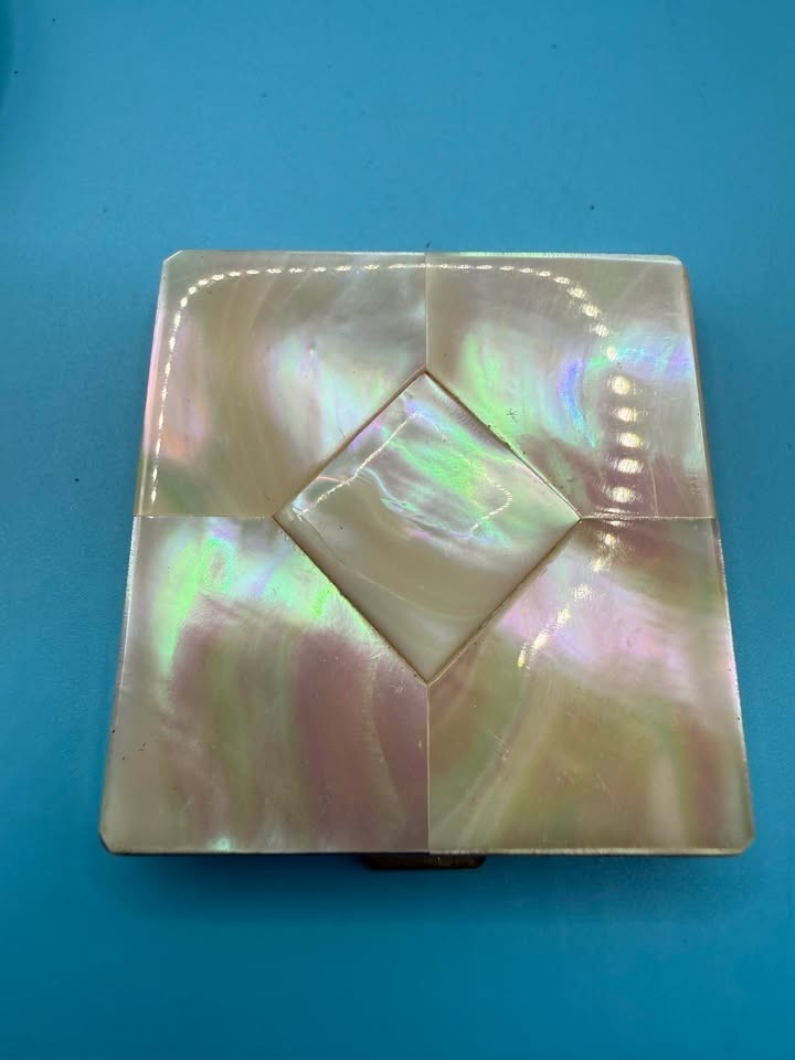 Vintage Mother of Pearl Makeup Compact