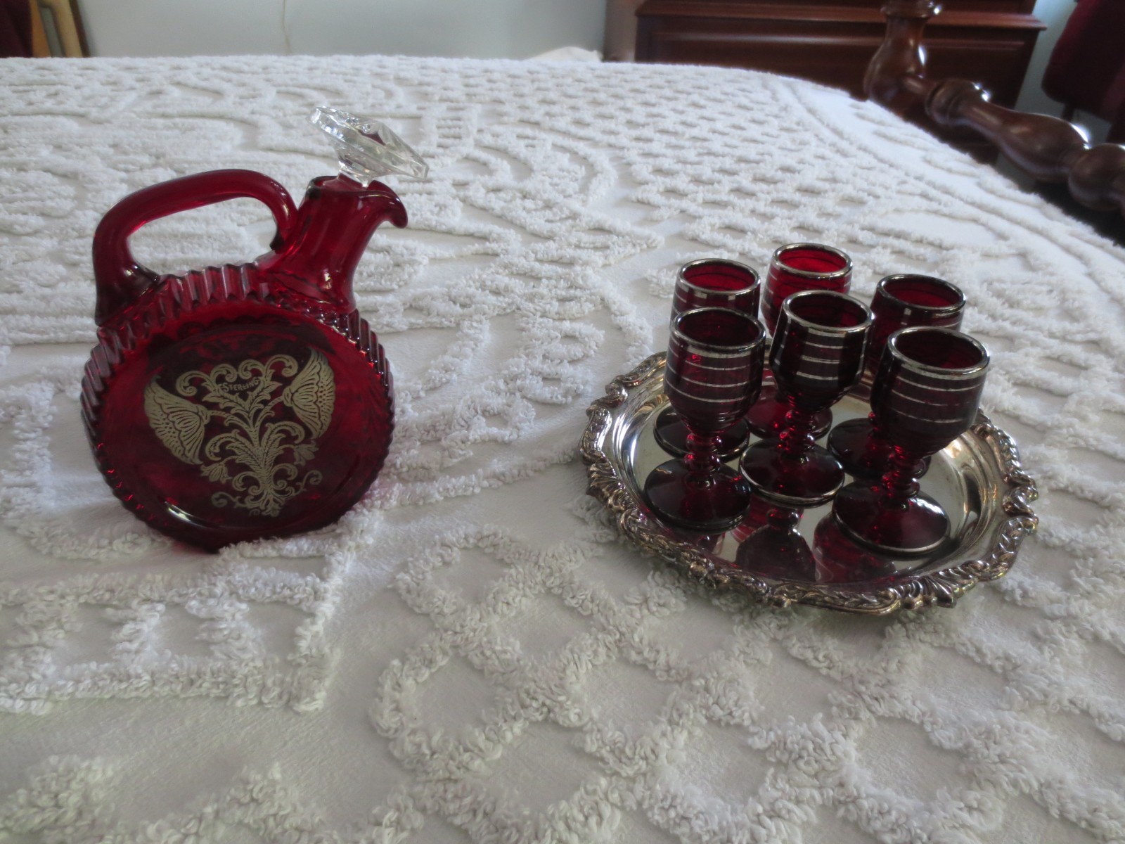 Paden City GLADES RUBY Etched DECANTER & STOPPER w/6 CORDIALS & Silverplate TRAY