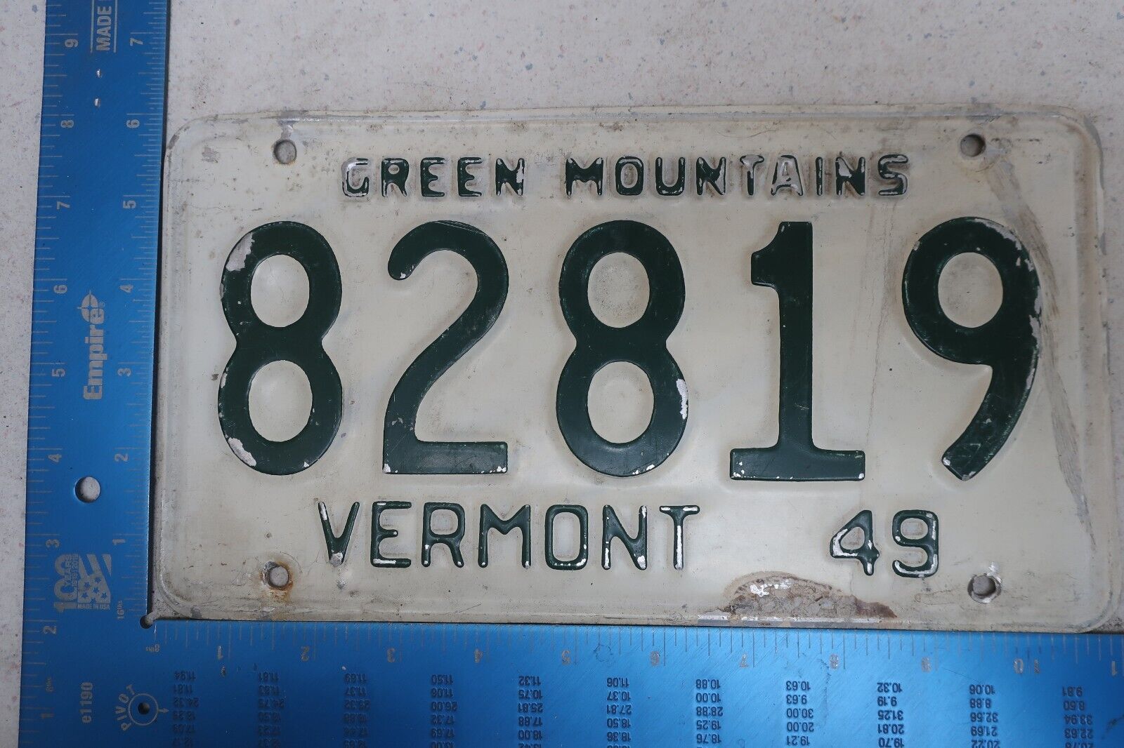 Vermont License Plate Tag 1949 49 82819