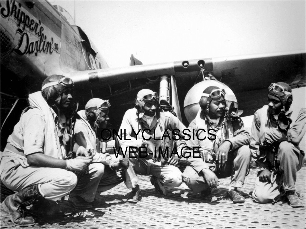 1942TUSKEGEE AIRMAN FIGHTER PILOTS WWII 8X10 PHOTO SKIPPER\'S DARLIN\' AIRPLANE