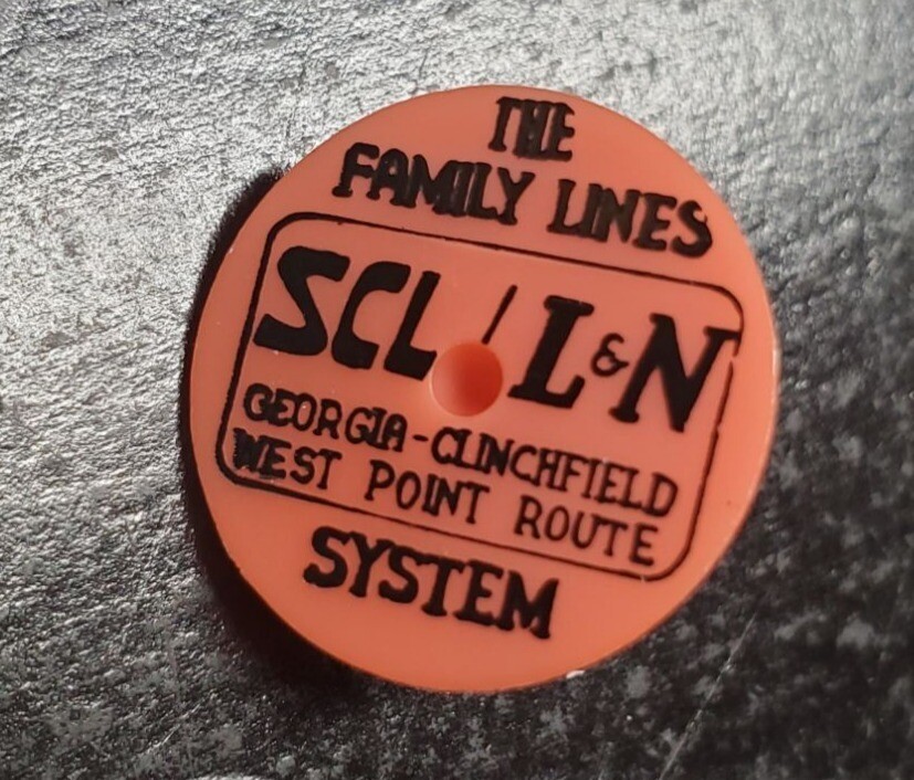 vintage The Family Lines SCL/L&N Railroad Golf Marker and tees - Ultra Rare