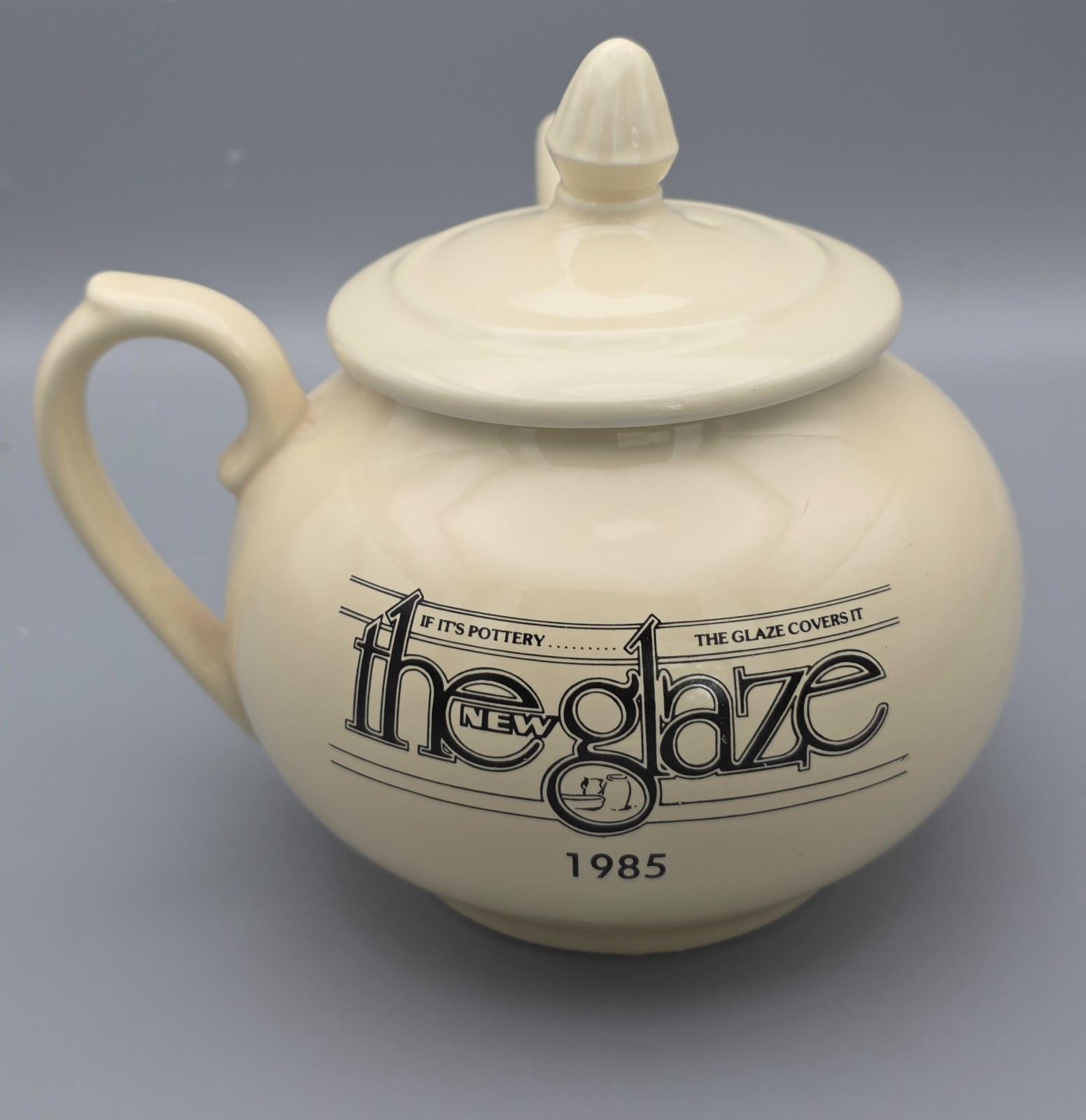 Vintage 1985 Hall China Co. Teapot — \