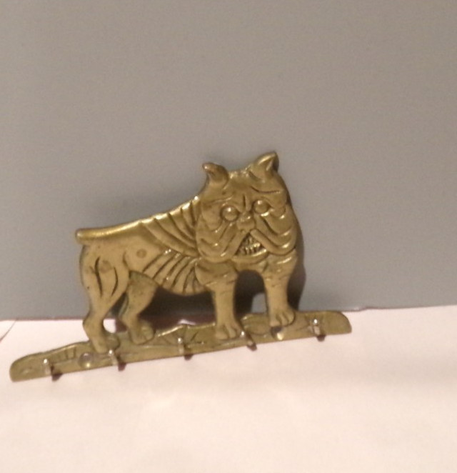 Vintage 1980’s Brass BULLDOGS Rack with 4 Hooks (hat/keys)