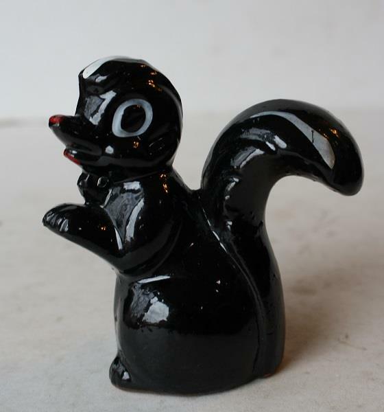 Skunk Figurine Ceramic Porcelain Hand Painted Cartoon Comic Style Redware CUTE +