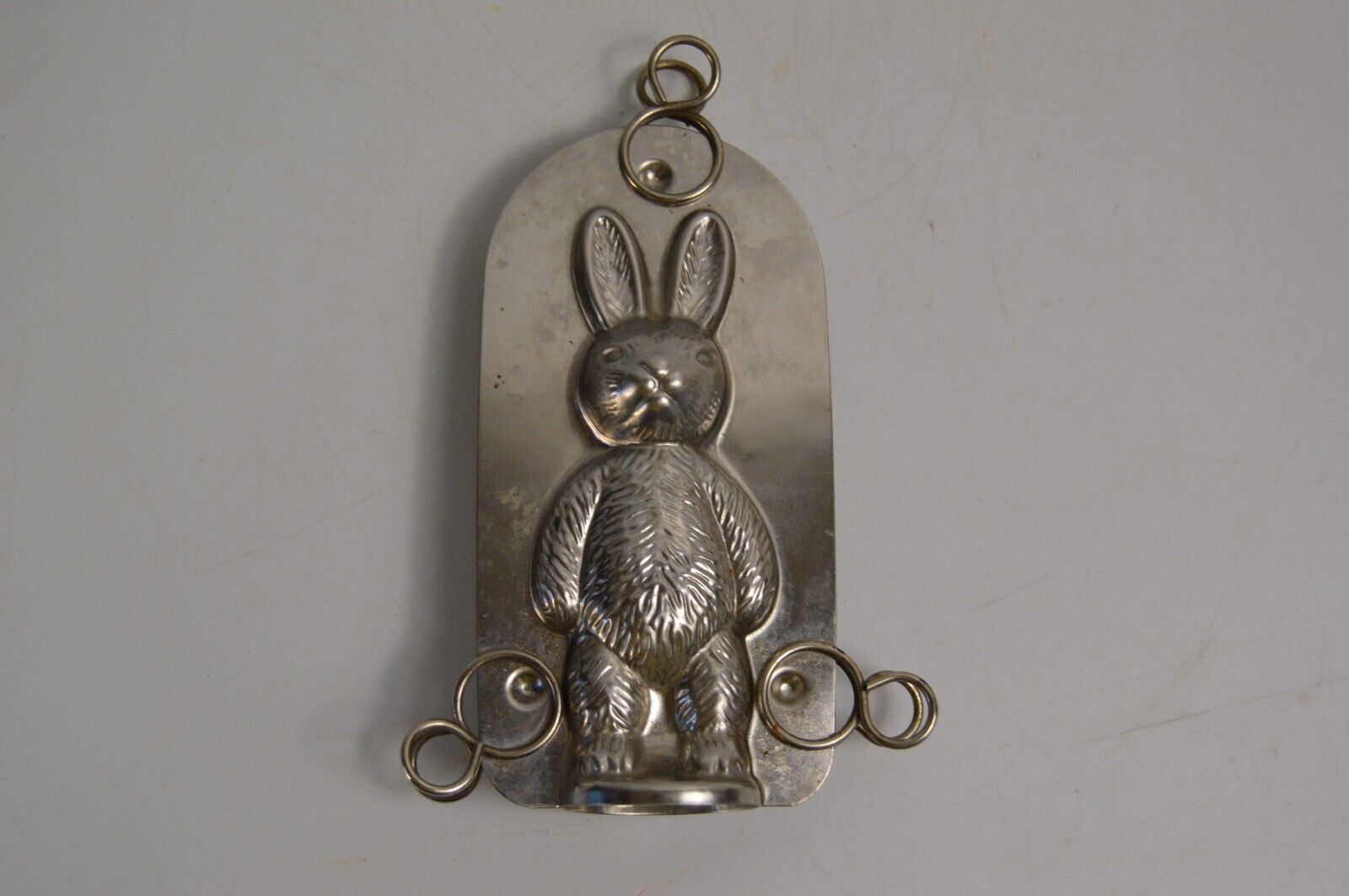 Vintage Chocolate Rabbit Bunny Mold Metal Collectible Easter