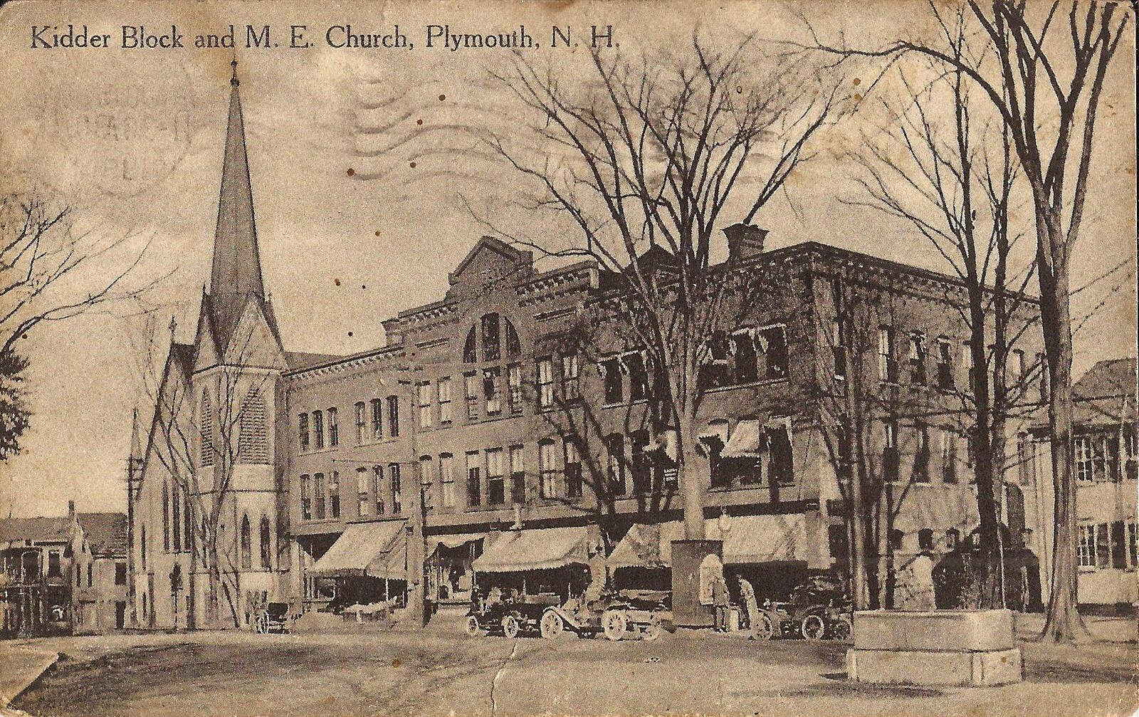 Plymouth, NEW HAMPSHIRE - Kidder Block & M.E. Church - 1919 - old cars, awnings