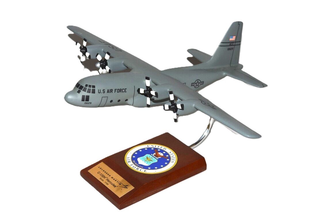 USAF Lockheed Martin C-130H Hercules ACC 10629 Desk Top Model 1/100 SC Airplane