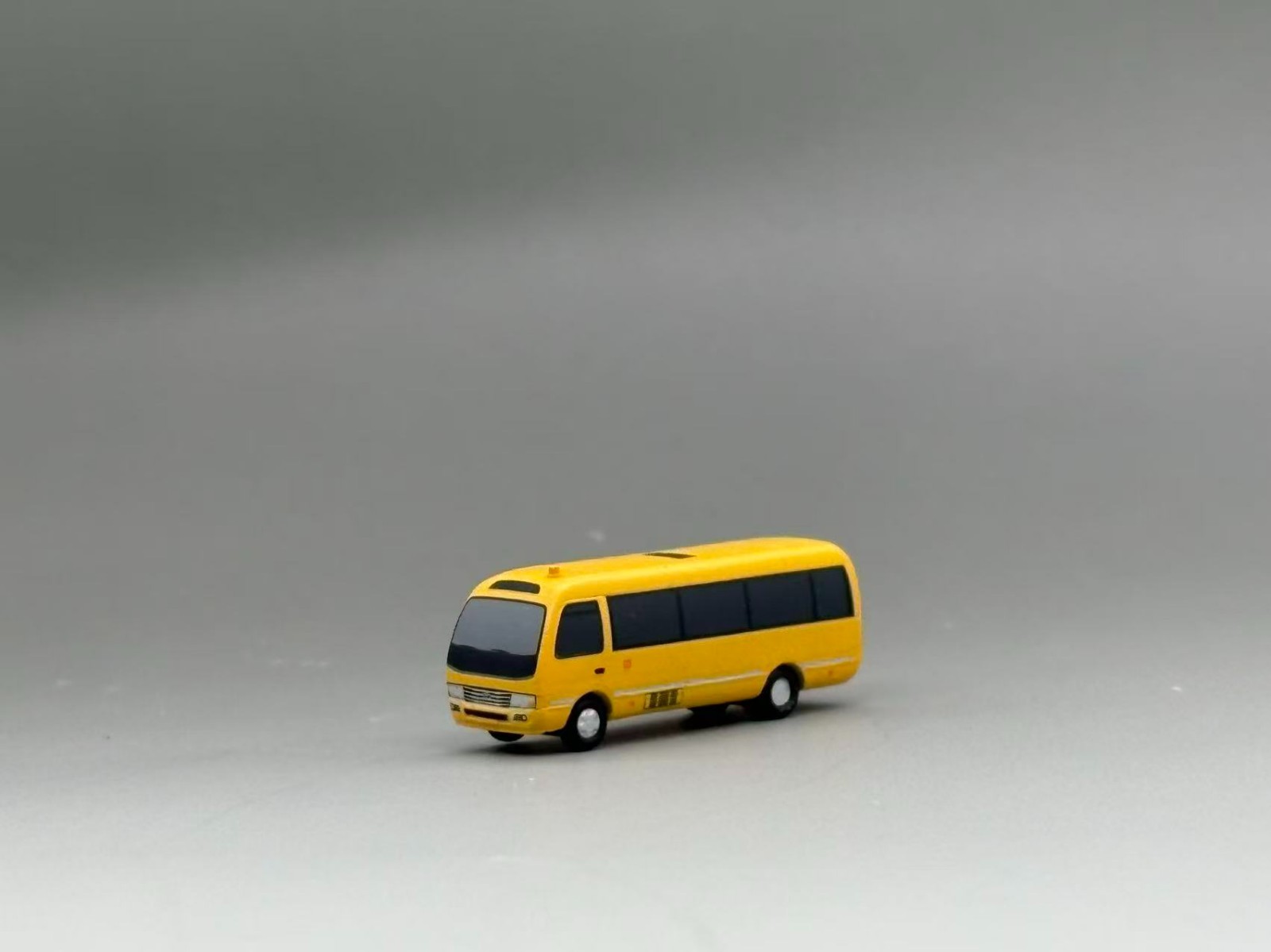 1:400/200 scale Infinite airport coaster shuttle bus GSE model