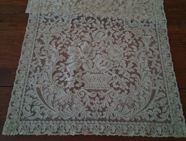 Vintage French Alencon Net Lace Table Runner Ecru Floral Urns 43