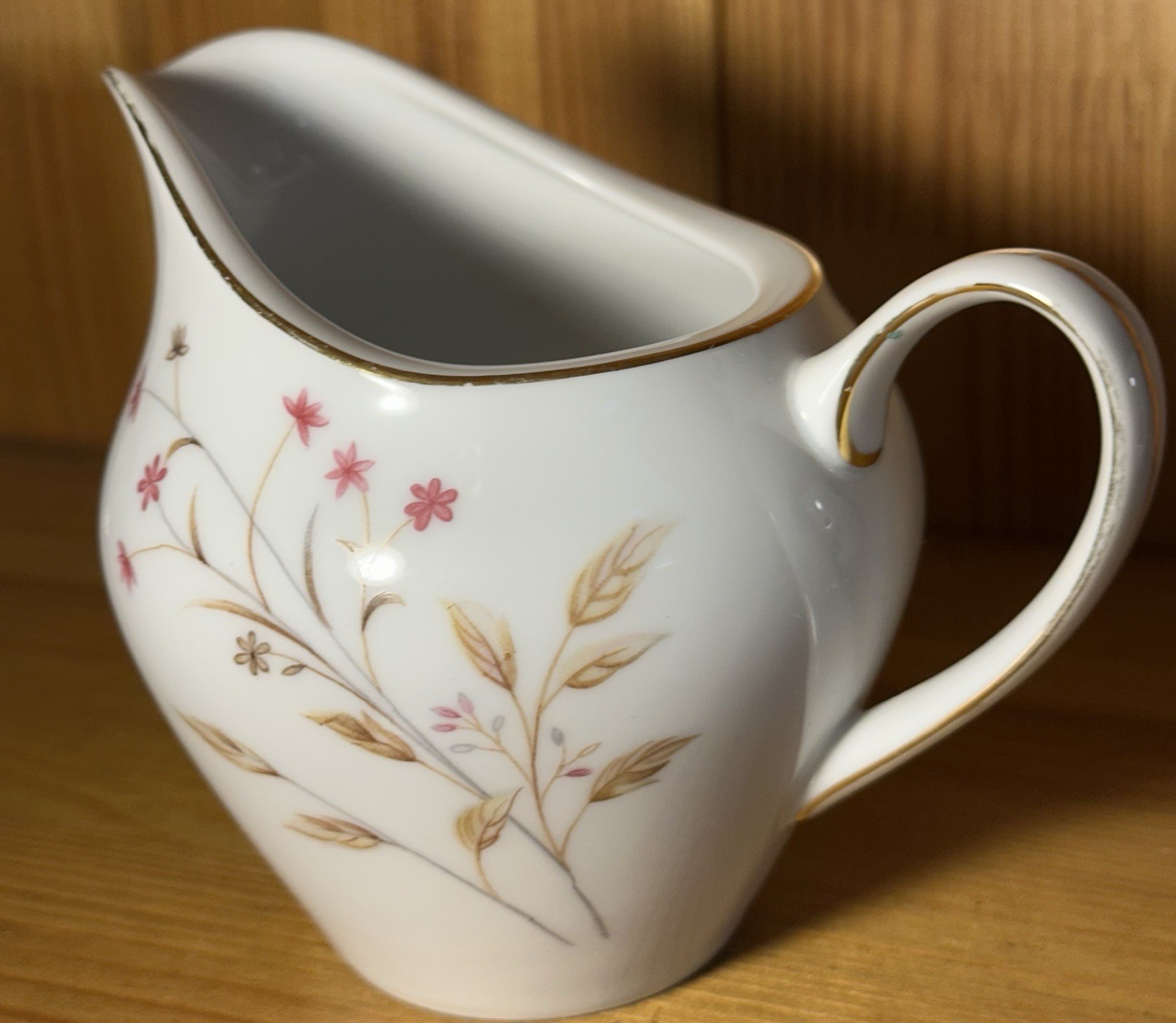 VTG Handpainted MEITO  China Creamer - White Floral w Gold Trim - Made In Japan