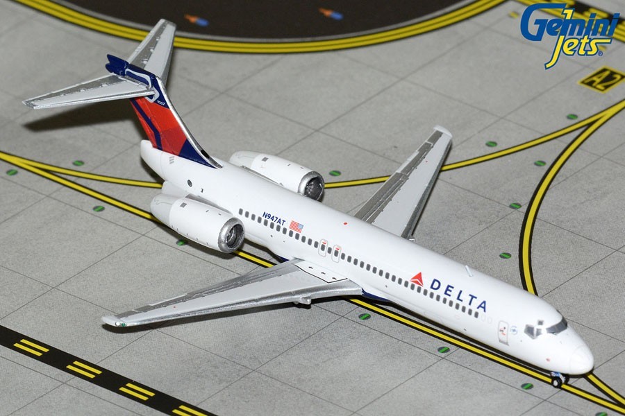 GEMINI JETS (GJDAL2361) DELTA AIRLINES 717-200 1:400 SCALE DIECAST METAL MODEL