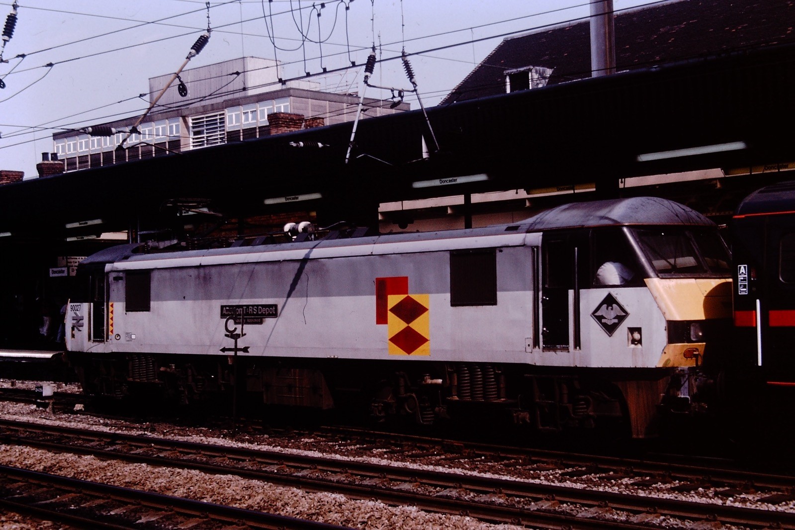 1998 Diesel Loco 90087 Doncaster Original Railway Slide Ref 8788