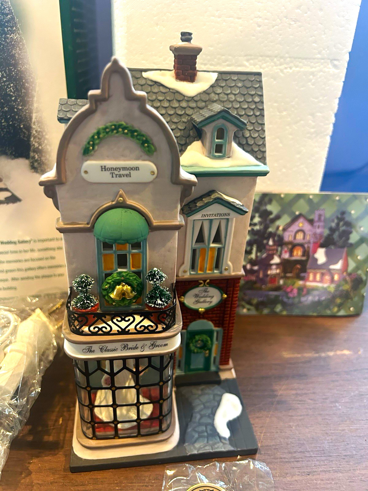 Department 56 Christmas in the City Wedding Gallery Illuminated Building Boxed