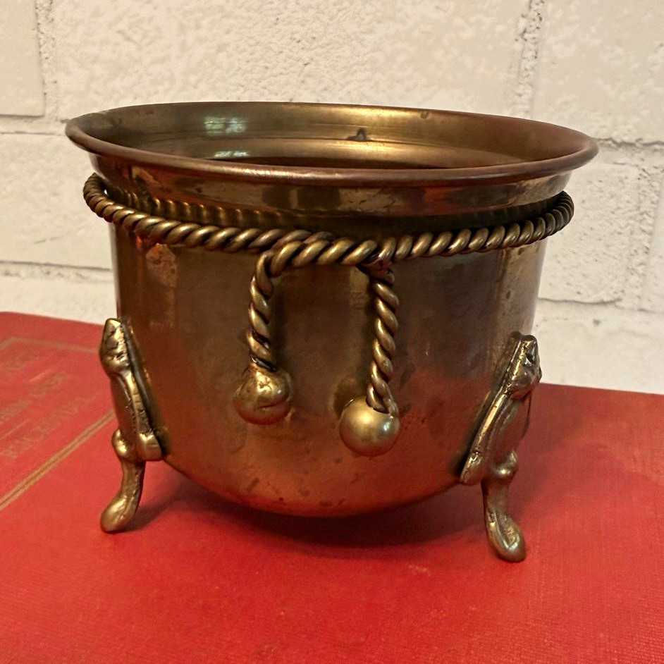 VTG Made in India Brass Bowl~Small Footed Cachepot w/ Rope Rim~succulent planter VTG Made in India Brass Bowl~Small Footed Cachepot w/ Rope Rim~succulent planter