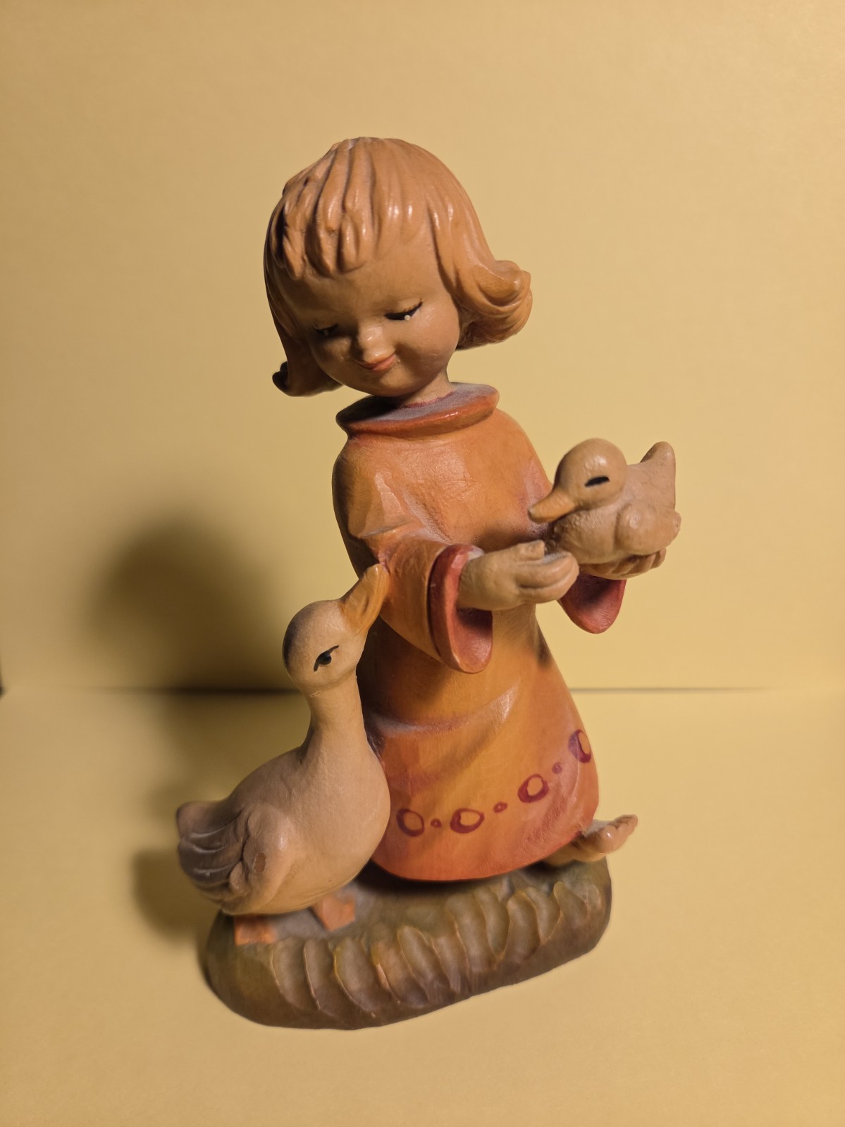 Vintage ANRI ITALY Woodcarving Proud Mother 6” Signed