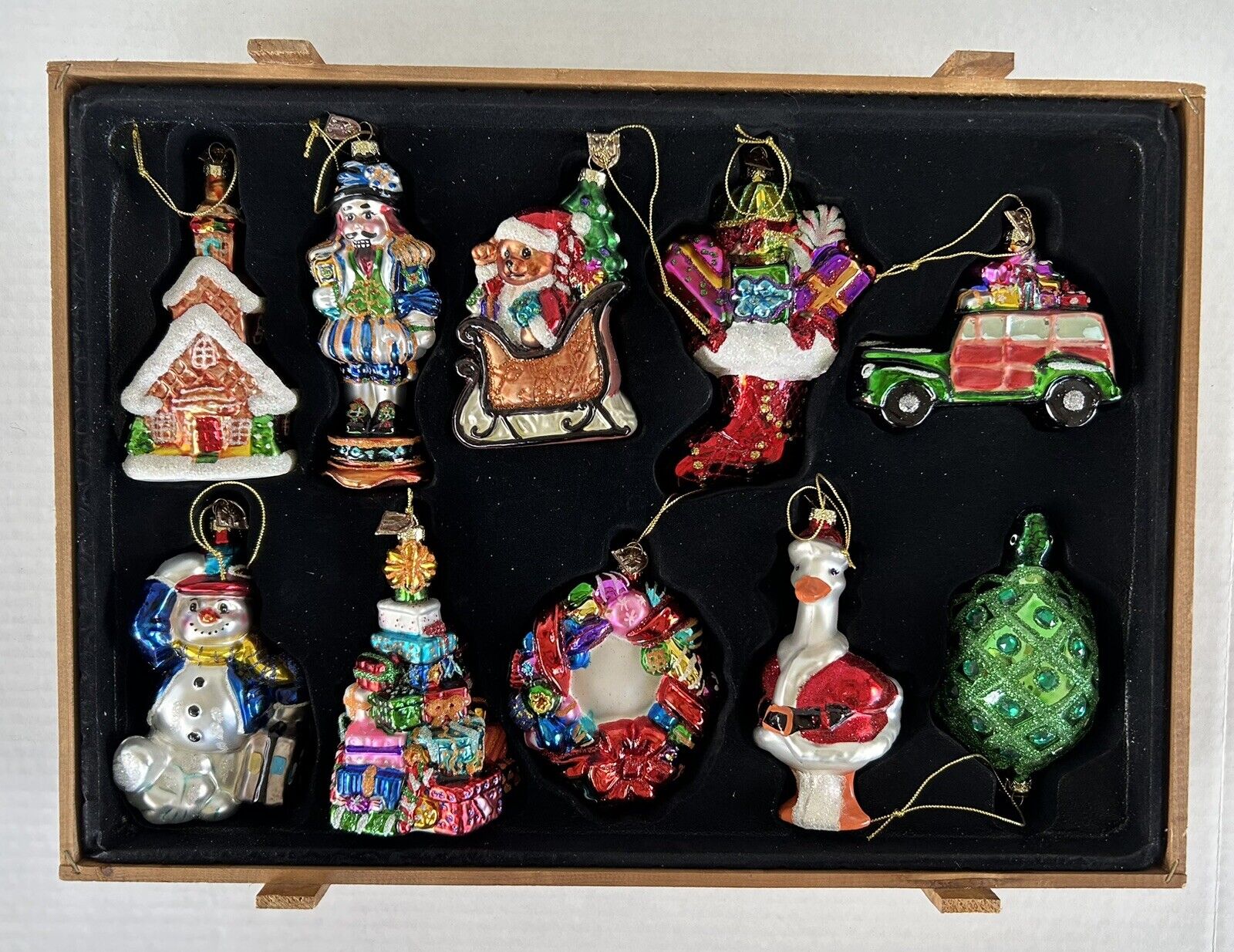 Thomas Pacconi Classics Glass Christmas Ornaments in Wood Storage Box 2006